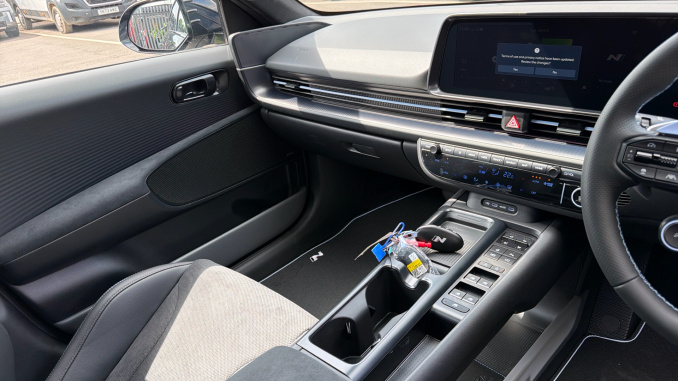 Hyundai Ioniq 6 N 478kW 84 kWh 4dr Auto [Vision Roof] Electric Saloon - Image 14
